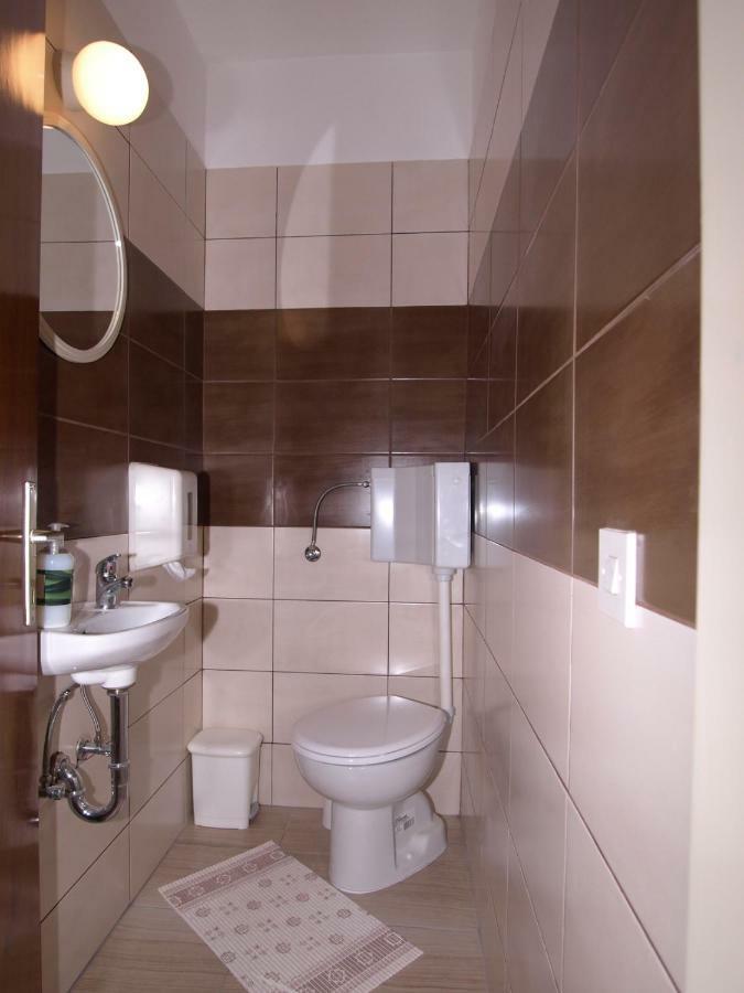 Apartments Skorin Lumbarda Exterior photo